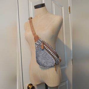 NWOT Myra Crossbody Fanny Pack